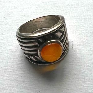 Silpada .925 Sterling and Amber Chevron Ring RARE Retired R1449. Size 5
